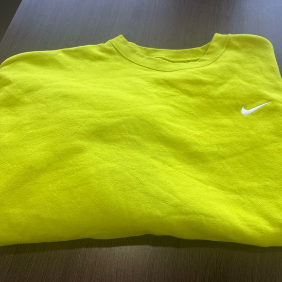 Nike Cropped Sweater - Picture 2 of 2
